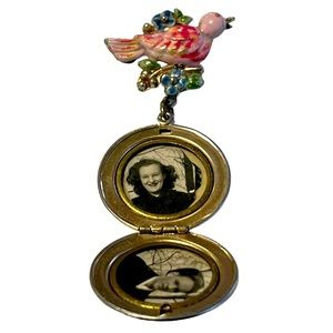 Vintage Coro Photo Locket